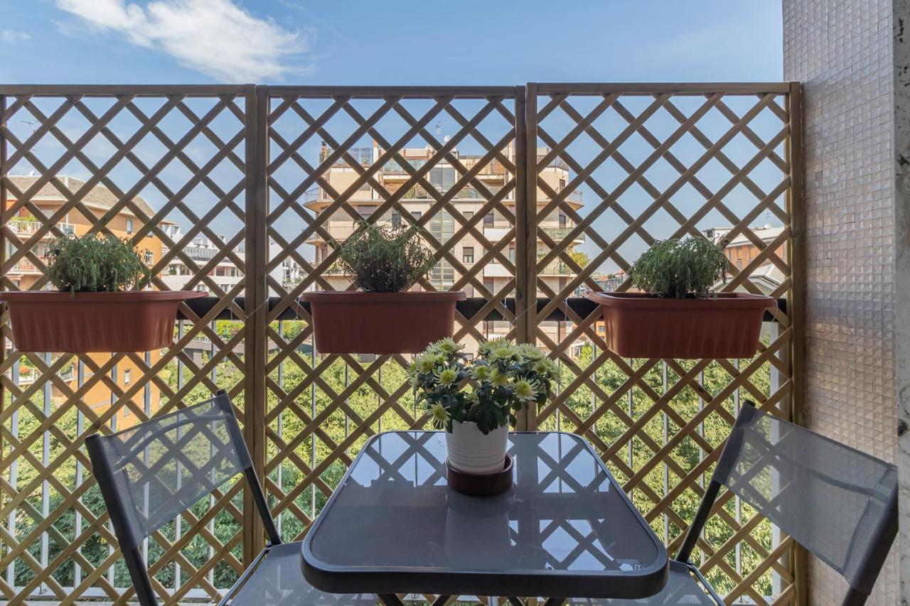 Altido Trendy Flat With Balcony, Easy Access To Milan Centre Leilighet Eksteriør bilde